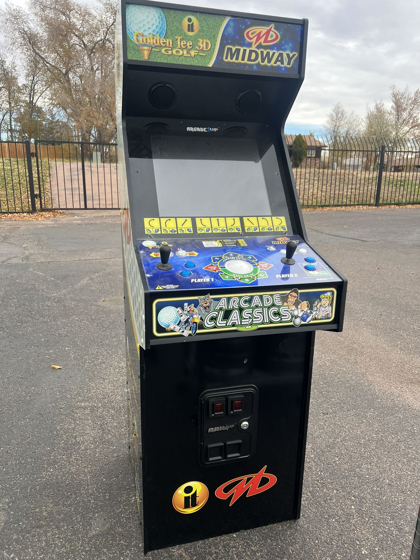 Golden Tee 3D x Midway XL Deluxe Arcade Machine