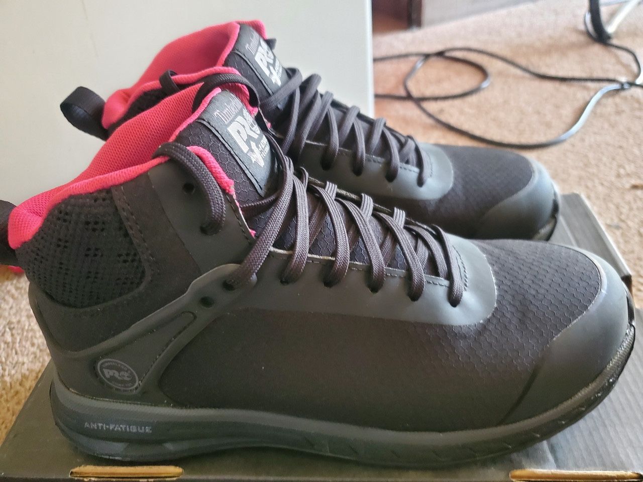New Timberland PRO Drivetrain SD35 Composite Toe Work Shoes — Women’s 8.5 (Never Worn)