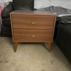 Nightstand 