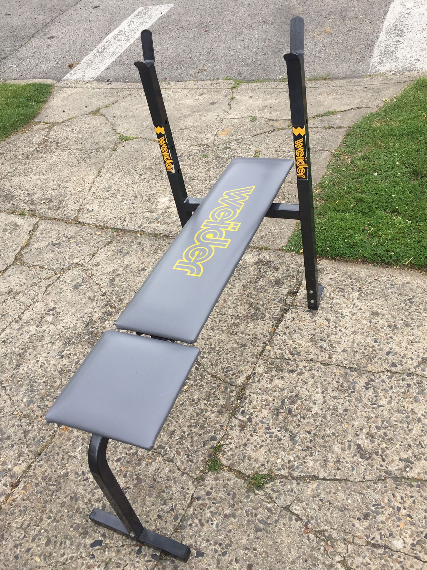 Small weight bench