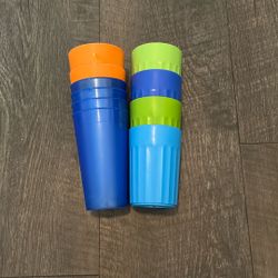 10 Plastic Kids Cups