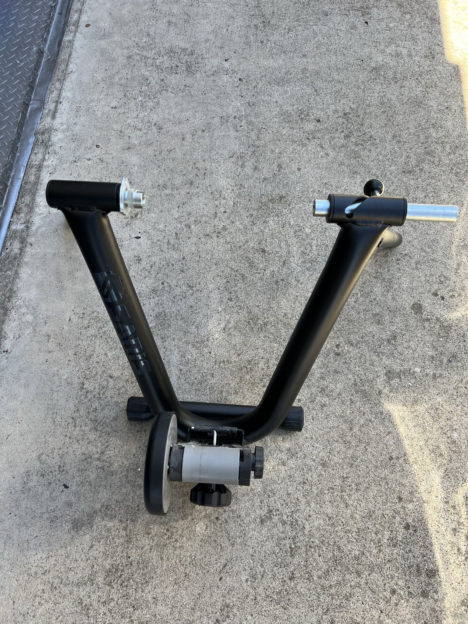 Saris Indoor Bike Trainer.