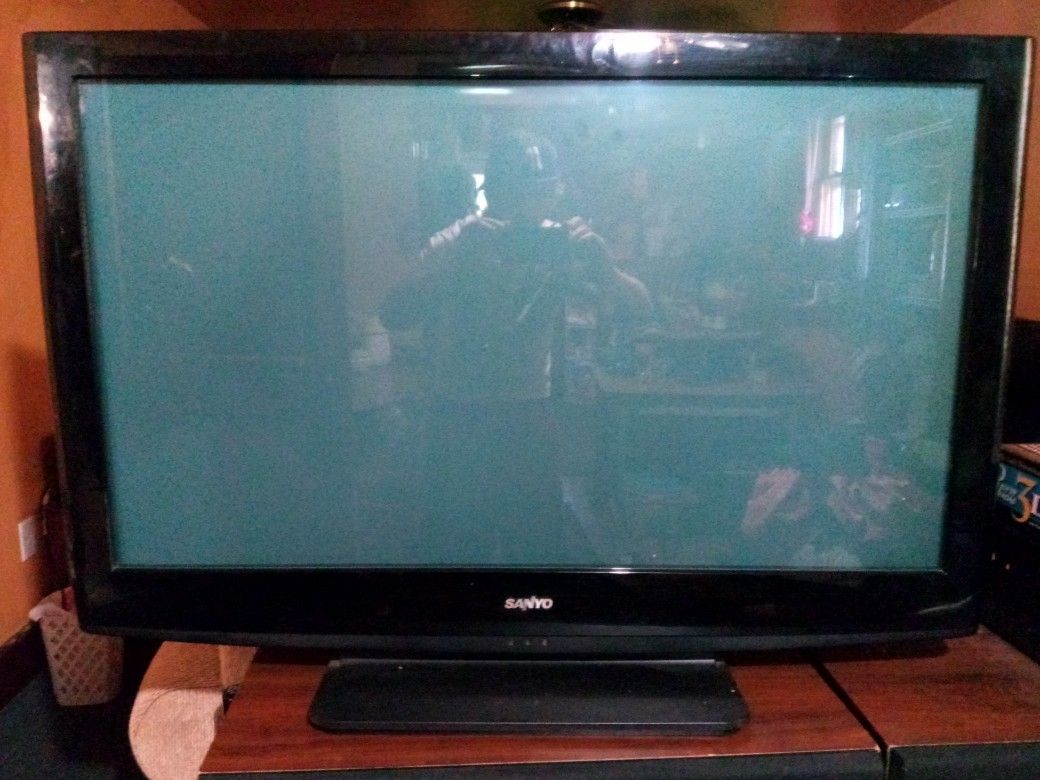 42" Sanyo DP42740 Plasma HDTV