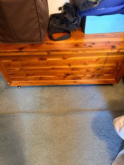 Cedar Wood Storage Chest on Casters