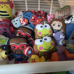 Random Plushies bundle - 20 plus plushies 