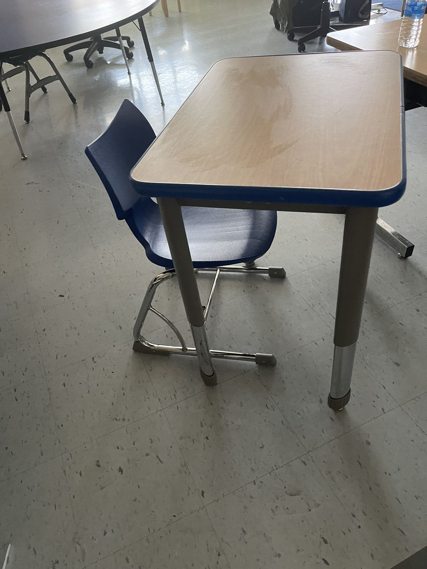 Classroom  Desk With A Chair 