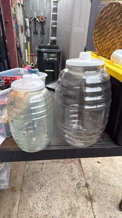 Party jugs