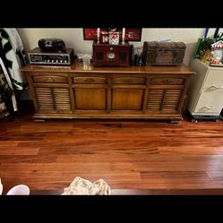 Vintage Solid Wood Stereo Console / Credenza – Mid-Century Style