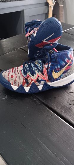 NIke Kyrie  Kybrid S2 Ep ( SIZE 7Y) 
