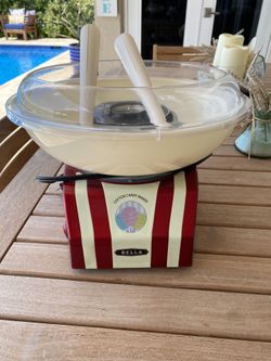 Cotton Candy Machine - Like new!