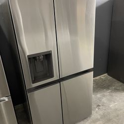LG Side By Side Refrigerator 