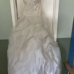Weeding Gown Size 6