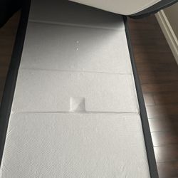 Twin XL Automatic Adjustable Heavy Duty Bed Frame. Must Pick Up