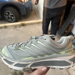 Hoka Size 7.5 Mafate