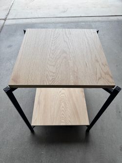 Side Table (Stand)