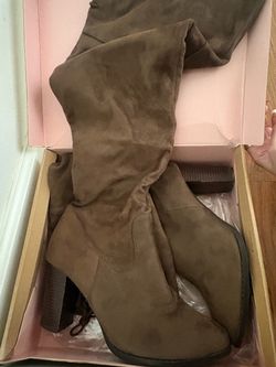 9.5/10 woman high heels