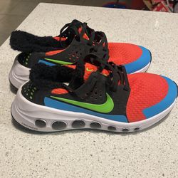 Nike react size 5y