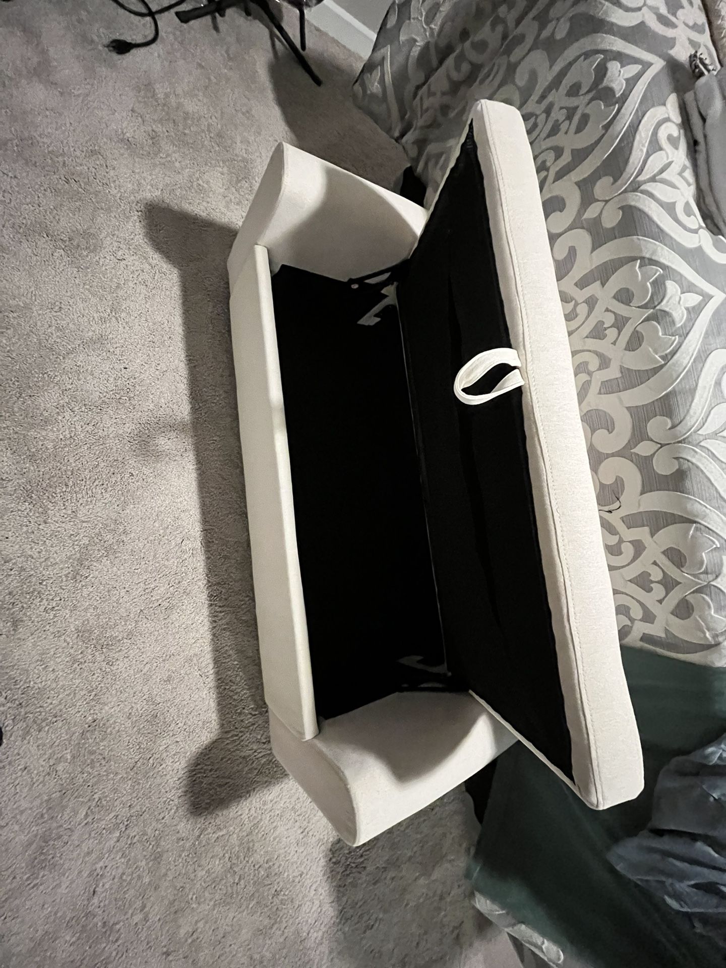 Storage/Bench/Ottoman