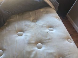 Full size matress
