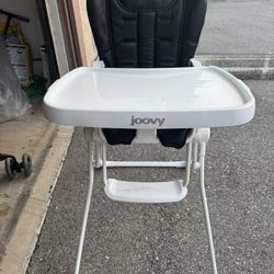 Joovy Nook Compact High Chair