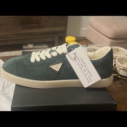 Prada Sneakers 
