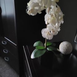 Black Vase With Flowers