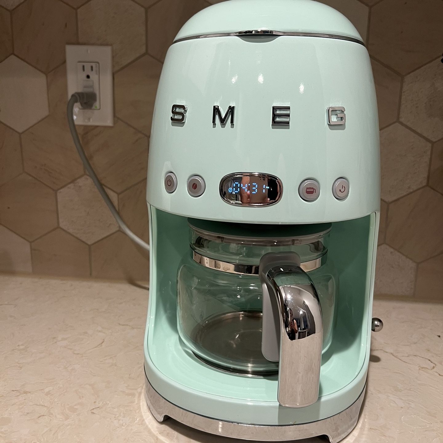 SMEG RETRO COFFEE MAKER for Sale in San Diego, CA - OfferUp