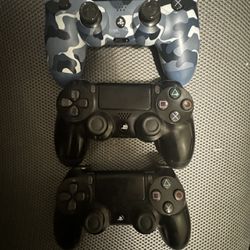 PS4 Pro With 3 Controllers