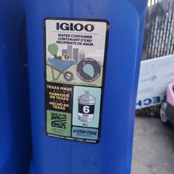6 Gallon Water Canister
