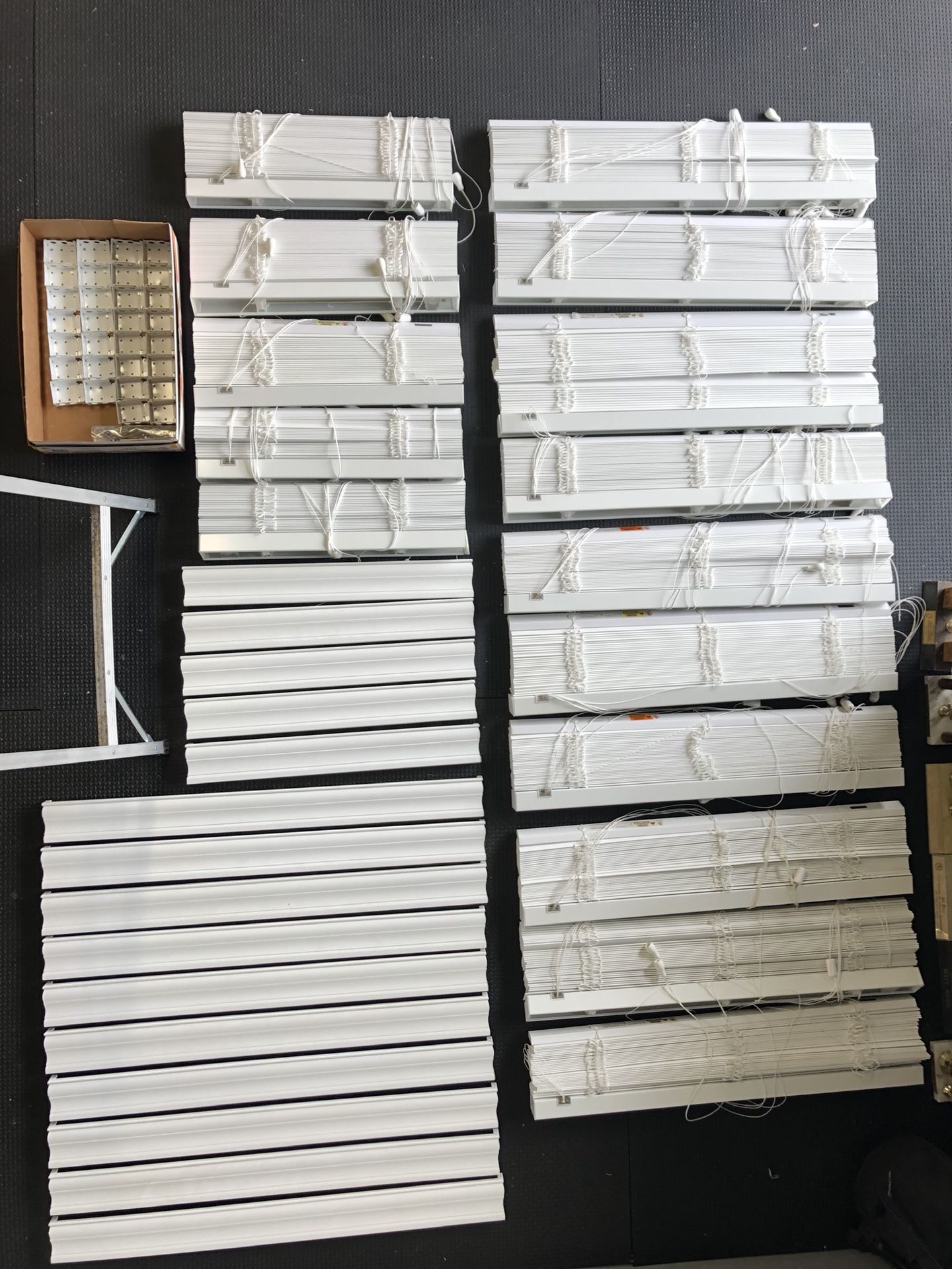Blinds Beautiful Norman White Wood #NO66-1 DS