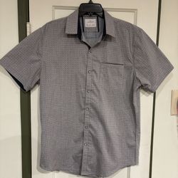 Men’s Button-down Short Sleeved Shirt