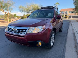 2011 Subaru forester X Premium AWD very nice condition