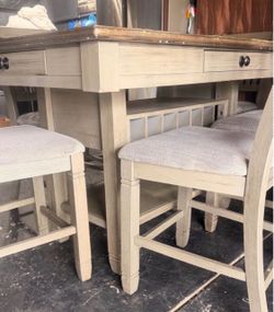 COMEDOR! Mesa con 6 sillas
