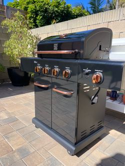Kenmore bbq  black/copper with bbq cover