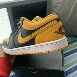 Jordan 1 Low Top Men's 