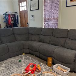 La-Z-Boy 7 Piece Recliner Sectional