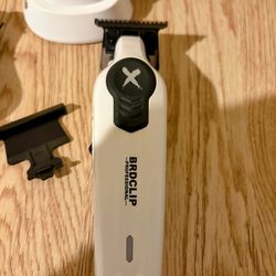 Brand New T Line Clippers Barbers Professional 