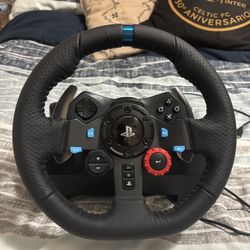 Logitech G29 Racing Wheel & Pedals