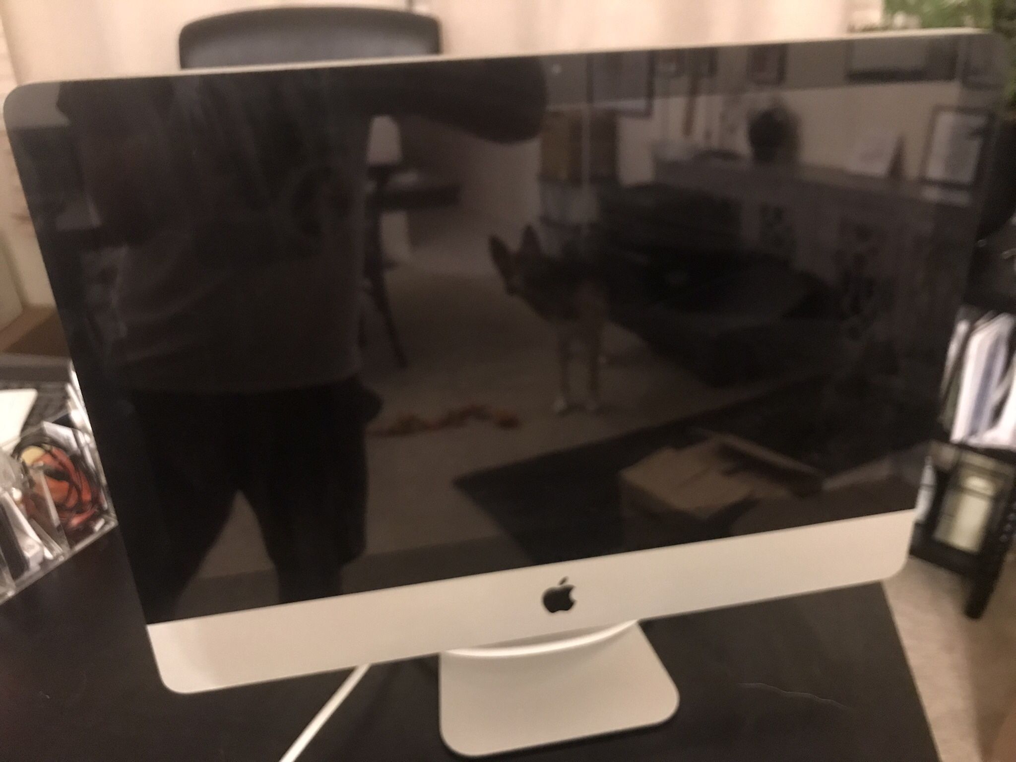 2010 iMac 21.5 Inch (no loaded OS)