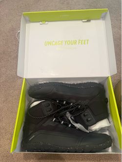 Grounds hiking boots
