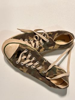 Converse Chuck Taylor All Star Low – Camo – Women's 8 / Men's 6