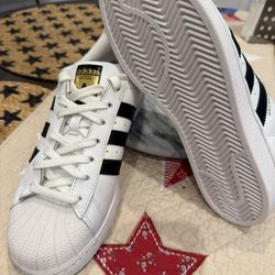 Adidas Superstar NEW