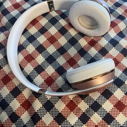 Beats Solo 3 Headphones - (Rose Gold)