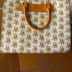 Dooney & Bourke Purse