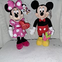 2 Disney 24" Tall Mickey And Minnie Mouse Valentines Door Greeters Both For 1 Price