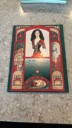 Snow White And the Seven Dwarfs Paper Dolls