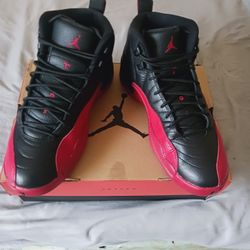 Like NEW! Air Jordan 12 Retro Flu Game Games Size 10