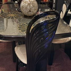 Dinning Room Table And 4 Chairs