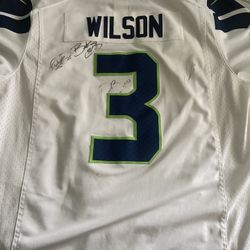 Signed Elite Seahawks Jersey (all Superbowl Winners)