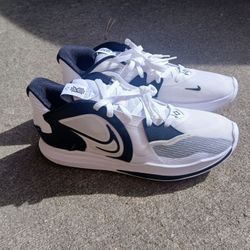 Nike Size 10.5 Kyrie Low 5 TB White Black Basketball Sneakers